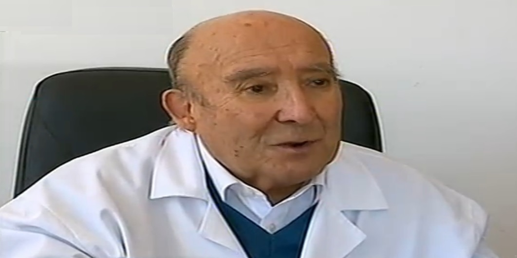 MÉDICO